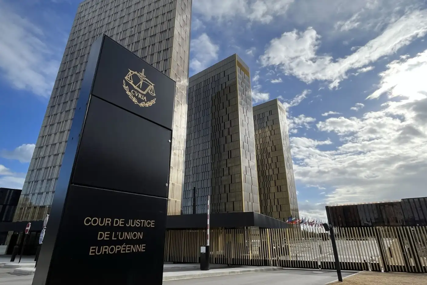 EU closes sanctions loophole and validates the confiscation of proceeds of sanctions violations